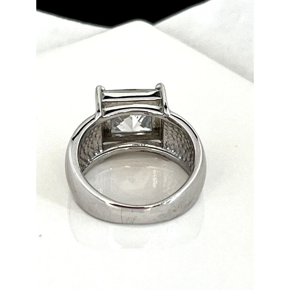 Vintage 1980s Uncas Ring Cubic Zirconia Solitaire Sterling Silver - 10D